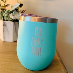 11 oz Wine Sipper Tumbler with Lid